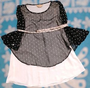 Black and White Polka Dot Sheer Blouse (Woman)
