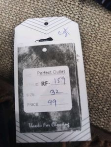 RF159 Size-32 Patterned Crop Top