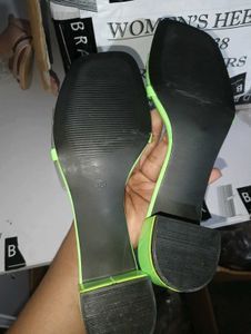 Heels We Are Seeling
