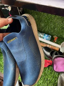 Neeman&#39;s Blue Sneakers