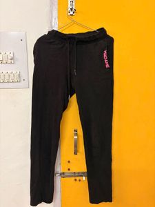 Madame Black Joggers
