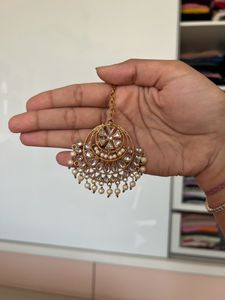 Earrings &amp; Mang tika Set