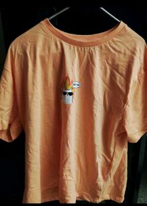 peach-orange tee