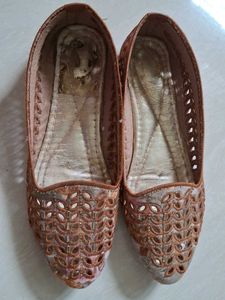 Pink JLO Heeled Sandals - Size 7 🌷