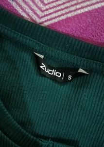 Green Button-Up Long Sleeve Top