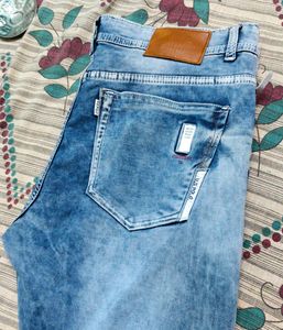 Light Wash Denim Jeans