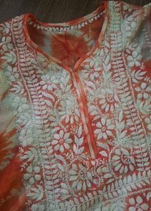 chikankari/ lucknowi kurta