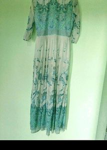 1 side cut long gown