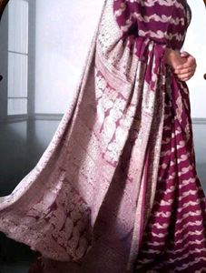 [ Traditional Elegant Saree ]