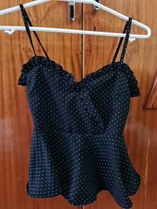 Cute Sleeveless Crop Top