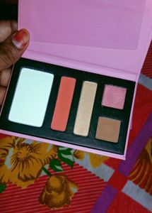 Myglaam 4 In 1 Mekup Pallet 😍😍