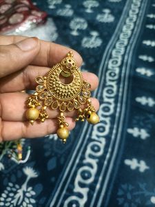 Beautiful Neck Piece And Earrings