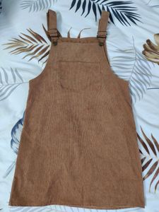 Cute brown corduroy dungaree 🐻🤎