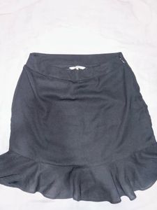 Chic Black Ruffled A-Line Skirt