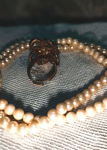 Elegant Golden Ring