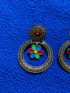 Multi Colour Antique Gold Earing