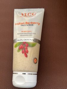 VLCC Indian Berberry Face Scrub