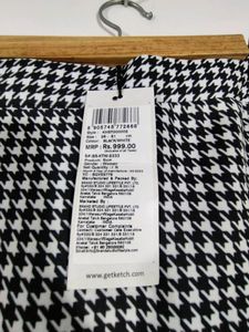 Black And White Printed Skirt (Women&#39;s)