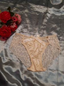 Cream Lace Cheekies
