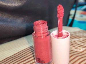 Zudio Matte Finish Liquid Lipstick : Berry 03