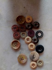 Button 20 ,🙂