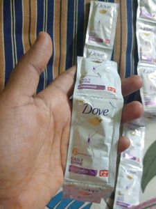 Dove Daily Shine Shampoo Sachets