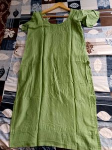 Elegant Green Embroidered Kurta Set