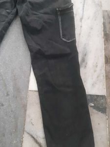 Black Jeans with White Stitching And one t-shirt o
