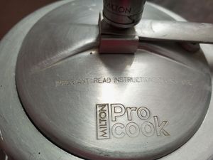 MILTON Pressure Cooker 3 Litre