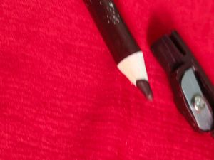 Artistry Lip Liner &amp; Contour