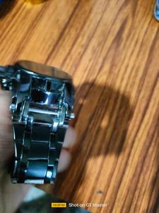 Invite Watch In Best Price With Compass