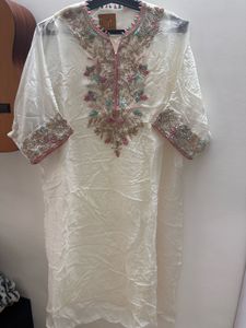 Zari work kaftan for festive season
