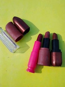 3 At ₹159 Lipstick Bundle