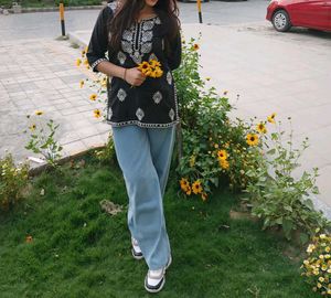 Embroidered Chickenkari Kurta