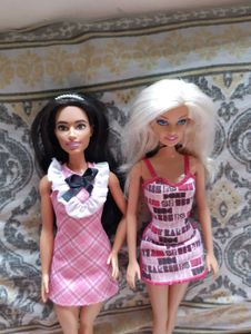 2 Combo Barbie Dolls Orignal