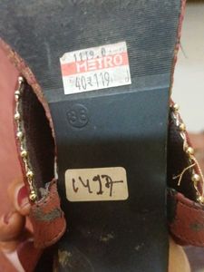 metro heels