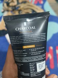 Globus Naturals Charcoal Peel-Off Mask