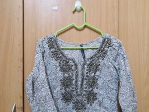 Elegant Embroidered Kurta