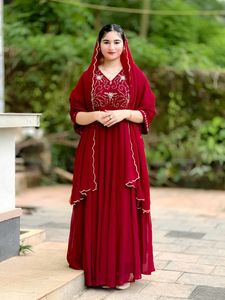 Beautiful Handwork Anarkali Set For Women