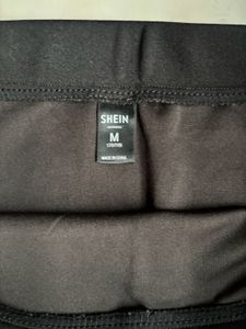 Black Mini Slit Skirt