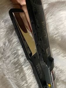 Ikonic Professional Pro Salon Hair Straightner
