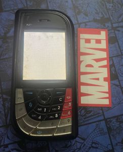 Nokia 7610 – The Iconic “S-Shape” Vintage Phone