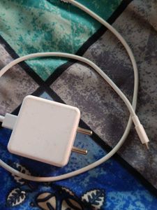 realme 80W adapter with cable