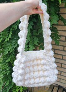 Handmade White Chunky Knit Shoulder Bag