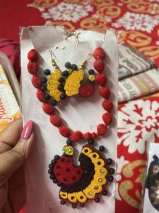 Necklace & Earring Set