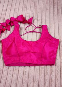 Deep Neck Sleeveless Blouse