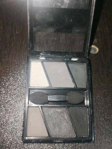 Meis Eyeshadow Palette