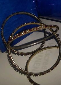 Set of 4 Gold &amp; Red Bangles
