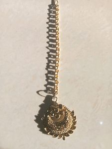 Beautiful Golden Jhumka With Mang Tika