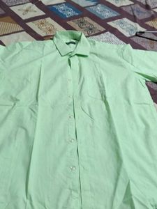Men&#39;s Light Green Shirt